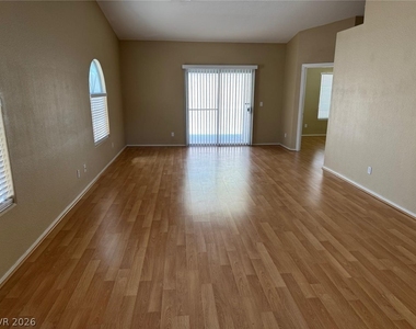 3509 Judah Way - Photo Thumbnail 8