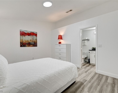 8127 Chambersberg Street - Photo Thumbnail 30