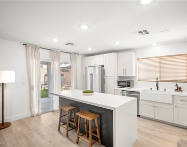 8509 Wildheart Ranch Street - Photo Thumbnail 8