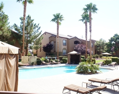 5055 W Hacienda Avenue - Photo Thumbnail 11