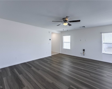 4983 Angel Heart Street - Photo Thumbnail 10