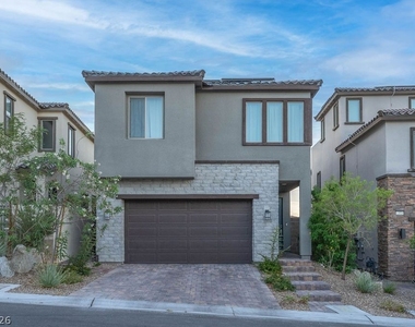 11620 Desert Hollow Avenue - Photo Thumbnail 1