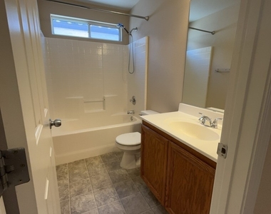 5680 Woods Crossing Street - Photo Thumbnail 11