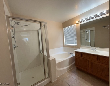 5680 Woods Crossing Street - Photo Thumbnail 7
