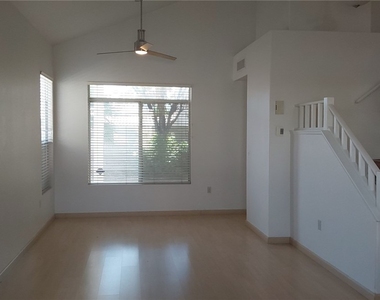 258 Buckskin Street - Photo Thumbnail 3