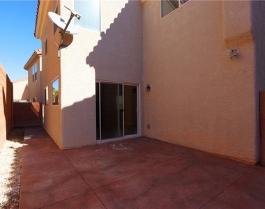 715 Shadwell Street - Photo Thumbnail 43