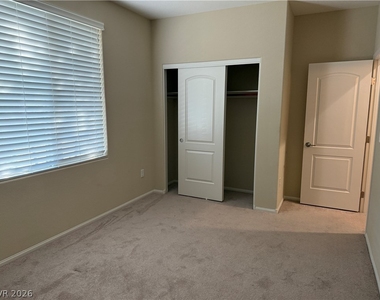 6721 Chambers Lake Court - Photo Thumbnail 8
