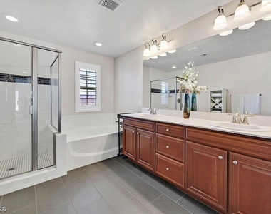 12270 Sandy Peak Avenue - Photo Thumbnail 24