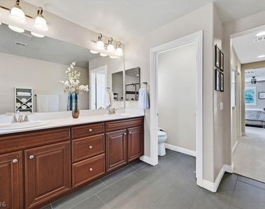 12270 Sandy Peak Avenue - Photo Thumbnail 26
