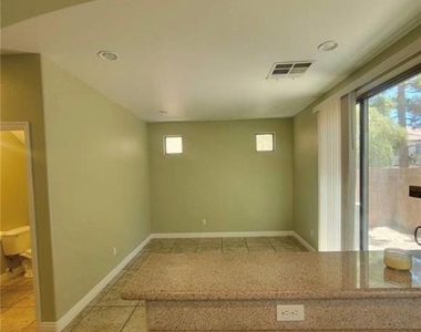 9577 Villa Adastra Avenue - Photo Thumbnail 5