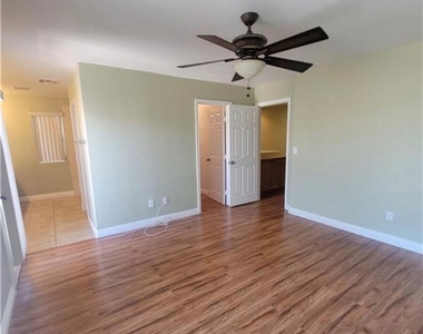 9577 Villa Adastra Avenue - Photo Thumbnail 6