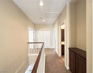 8137 Aurora Mist Street - Photo Thumbnail 11