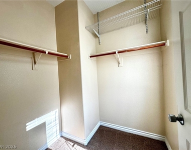 8137 Aurora Mist Street - Photo Thumbnail 17