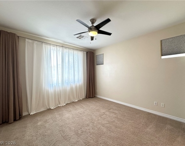 8137 Aurora Mist Street - Photo Thumbnail 15