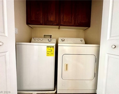 8137 Aurora Mist Street - Photo Thumbnail 22