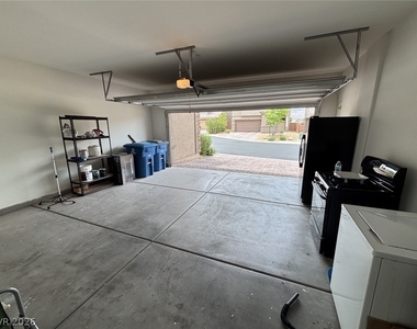 5582 Sancho Throne Road - Photo Thumbnail 18