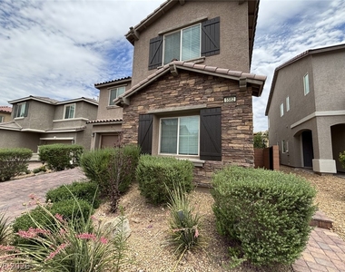 5582 Sancho Throne Road - Photo Thumbnail 2