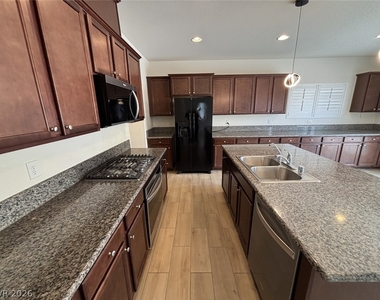 5582 Sancho Throne Road - Photo Thumbnail 16