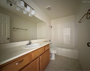9450 Hanta Avenue - Photo Thumbnail 14