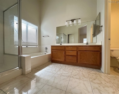 9450 Hanta Avenue - Photo Thumbnail 10