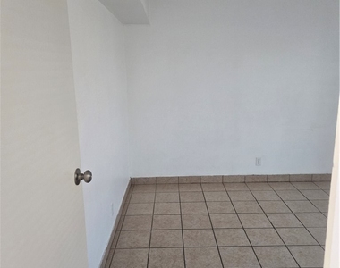 537 Calcaterra Circle - Photo Thumbnail 7