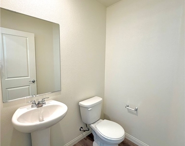5646 Mesa Sedona Street - Photo Thumbnail 5