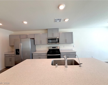 5646 Mesa Sedona Street - Photo Thumbnail 11