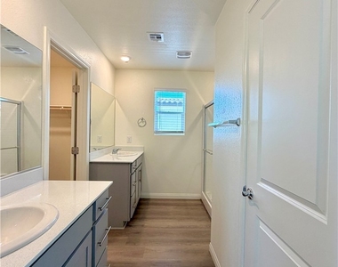 5646 Mesa Sedona Street - Photo Thumbnail 32