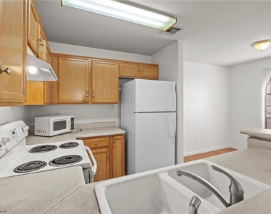 2972 Juniper Hills Boulevard - Photo Thumbnail 6