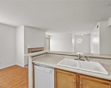 2972 Juniper Hills Boulevard - Photo Thumbnail 7