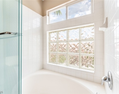 8725 Autumn Valley Avenue - Photo Thumbnail 22