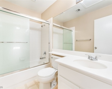 8725 Autumn Valley Avenue - Photo Thumbnail 25