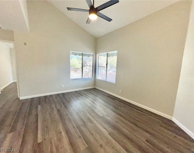 480 Elm Drive - Photo Thumbnail 4