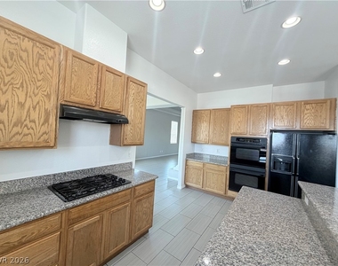 6116 Rabbit Track Street - Photo Thumbnail 6