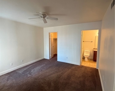 6800 Lake Mead Boulevard - Photo Thumbnail 14