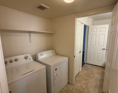 6800 Lake Mead Boulevard - Photo Thumbnail 18