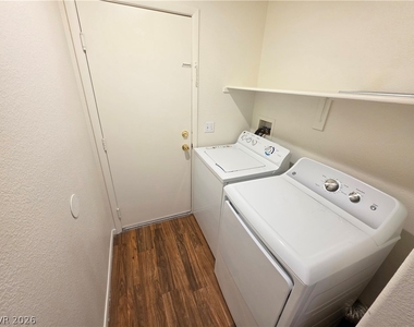 1154 Point Success Avenue - Photo Thumbnail 10