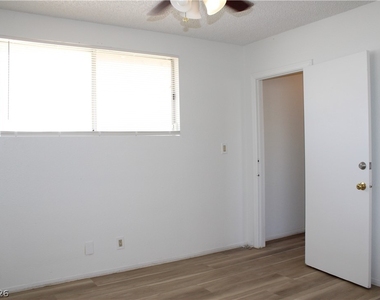 1212a Phillips Avenue - Photo Thumbnail 6