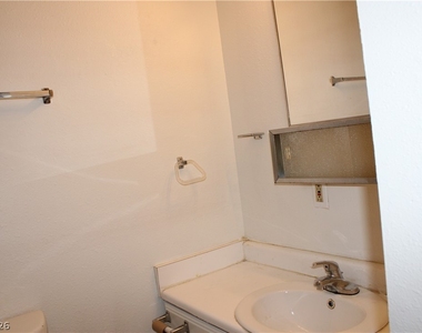 1212a Phillips Avenue - Photo Thumbnail 18
