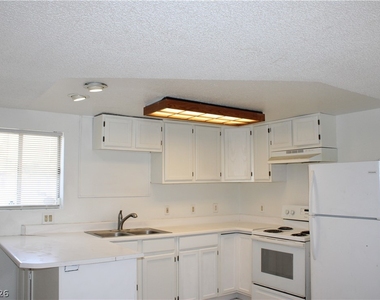 1212a Phillips Avenue - Photo Thumbnail 19