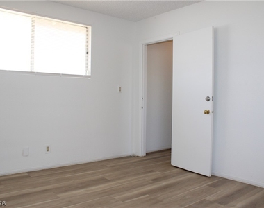 1212a Phillips Avenue - Photo Thumbnail 3