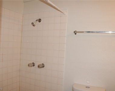 1212a Phillips Avenue - Photo Thumbnail 17