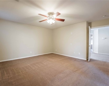 823 Beartooth Falls Court - Photo Thumbnail 16