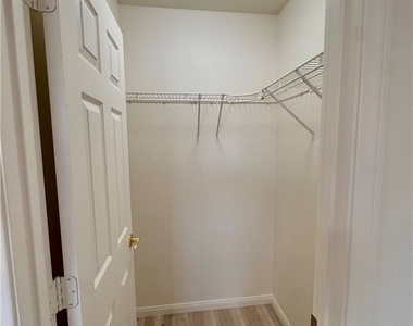 10921 Calcedonian Street - Photo Thumbnail 30