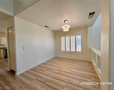 10921 Calcedonian Street - Photo Thumbnail 6
