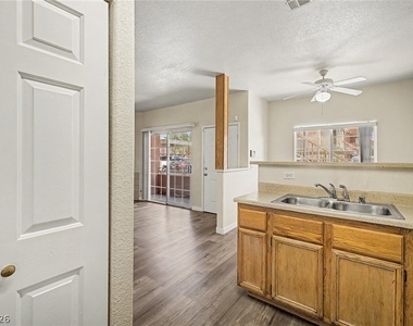 4730 Craig - Photo Thumbnail 11