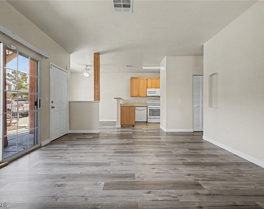 4730 Craig - Photo Thumbnail 6