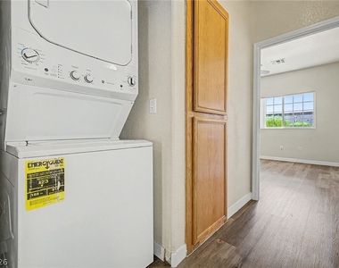 4730 Craig - Photo Thumbnail 25