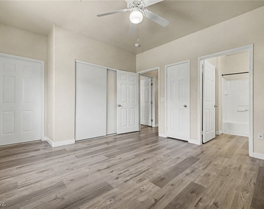 4730 Craig - Photo Thumbnail 17