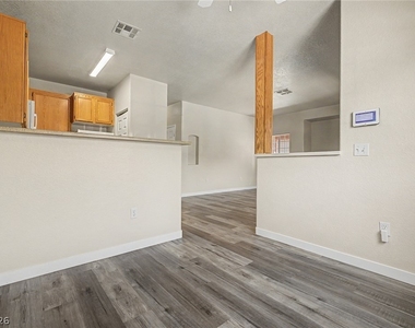 4730 Craig - Photo Thumbnail 8